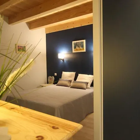 別荘 Chaleureux 5 Pres De Freycenet-la-cuche, Ideal Pour Familles Et Amis, Animaux Admis - Fr-1-582-23