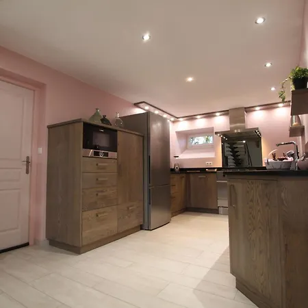 Chaleureux 5 Pres De Freycenet-la-cuche, Ideal Pour Familles Et Amis, Animaux Admis Landhuis Freycenet-la-Cuche
